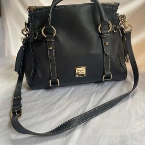 Dooney & Bourke Black Florentine Satchel (Like New!)